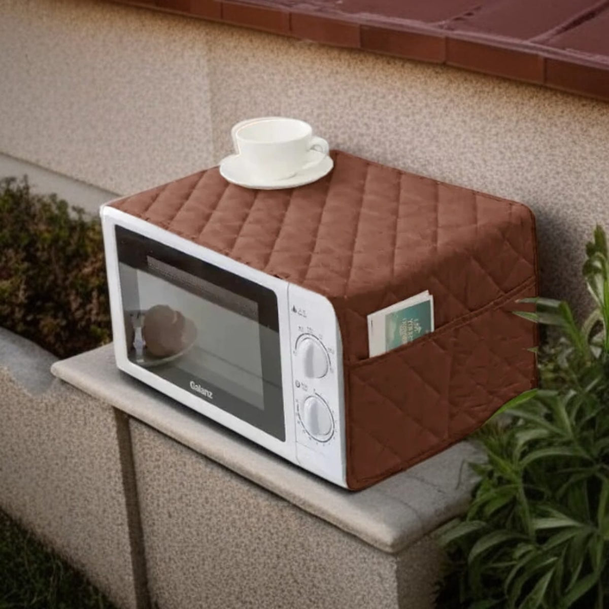 Quilted Microwave Oven Cover with Side Pockets – Dustproof Kitchen Appliance Cover